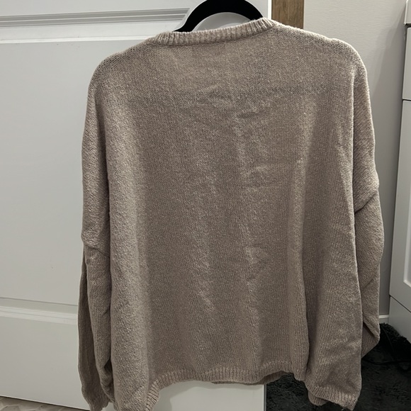 Sweater - Picture 4 of 6